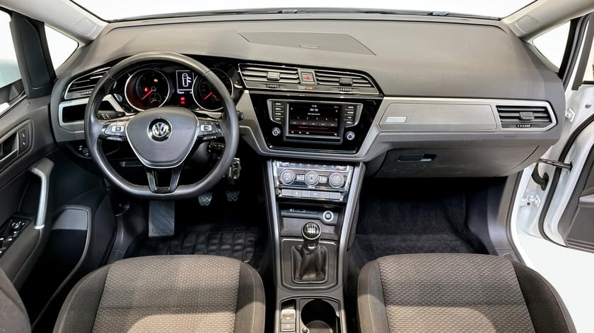 Bild 4 av Volkswagen Touran 7-Sits | Pano | Drag | Adaptiv F. | 150hk