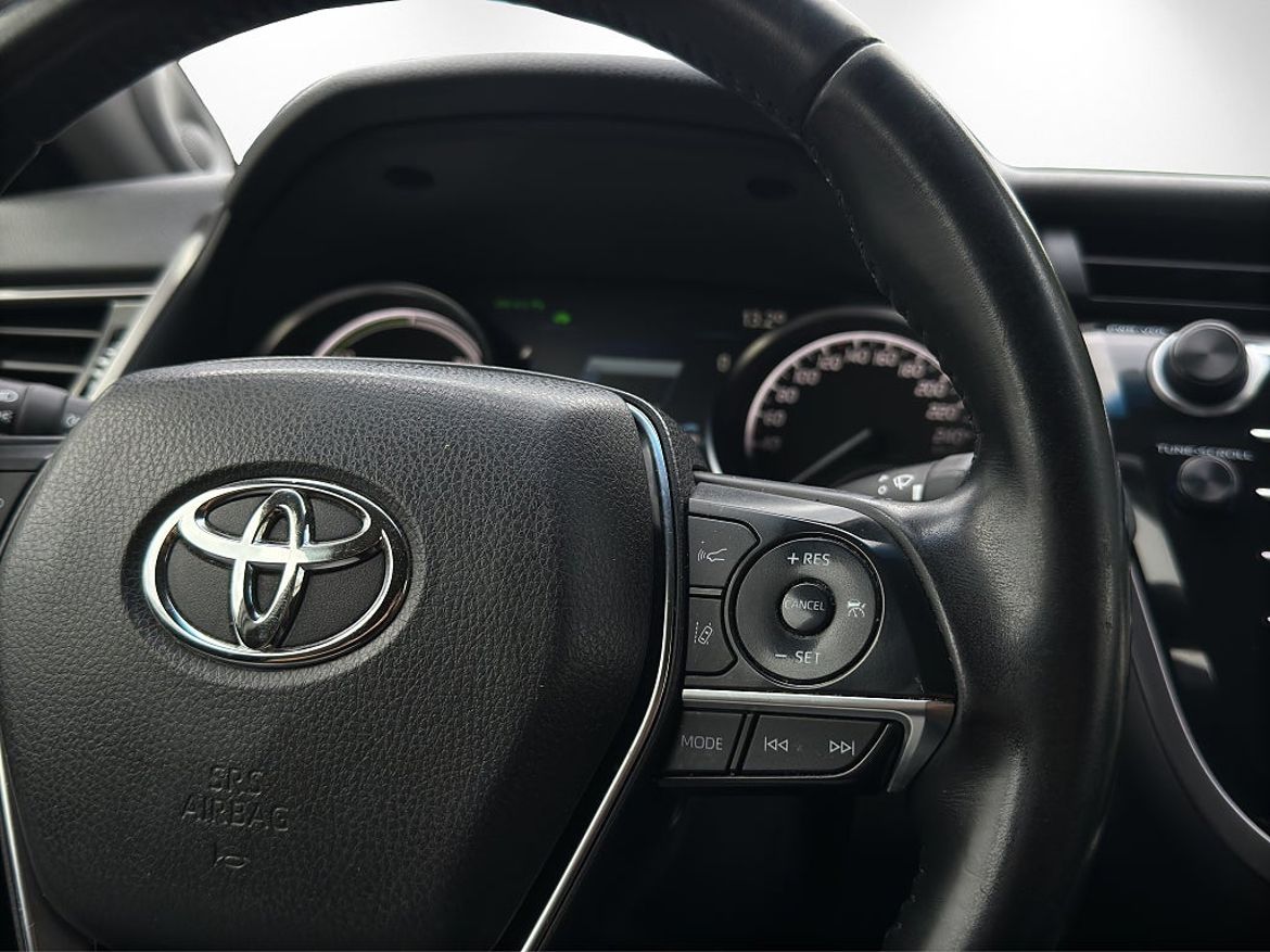 Toyota Camry Hybrid, bild 18 av 21