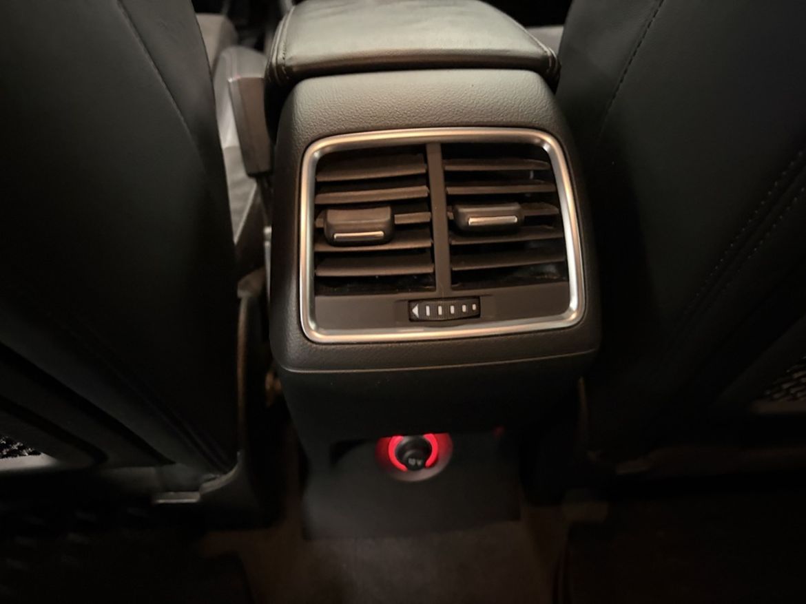 Audi Audi Q3 — bild 12