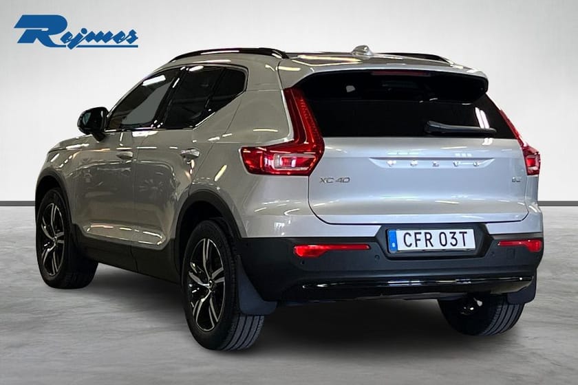 Bild 2 av Volvo XC40 B3 FWD Bensin Plus Dark
