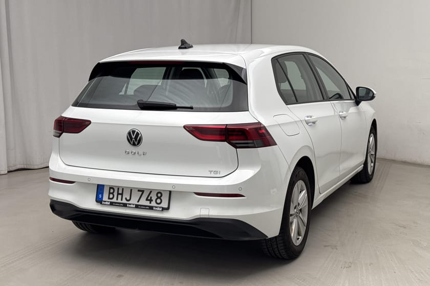 Bild 3 av Volkswagen Golf VIII TGI 5dr (130hk) Backkamera LED