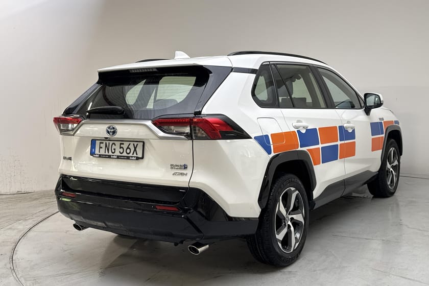 Bild 3 av Toyota RAV4 Plug-in Hybrid 2.5 PHEV AWDi (306hk) Lågmilad Vinterhjul