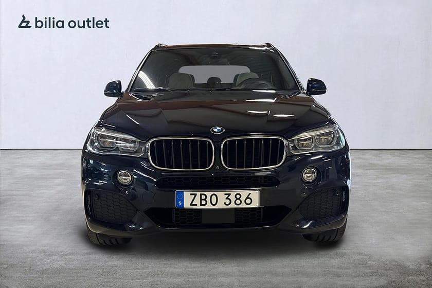 Bild 3 av BMW X5 xDrive30d M-Sport Panorama / 360-kam / Head-Up / Drag