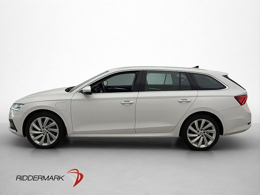Bild 4 av Škoda Octavia Kombi iV Skoda Style Drag Sensorer Adaptiv-Fart CarPlay