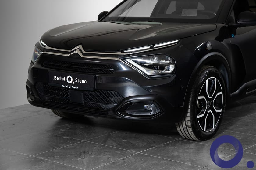 Bilde 2 av Citroën ë-C4 Shine  | Soltak | Massasje | Carplay | Varmepumpe