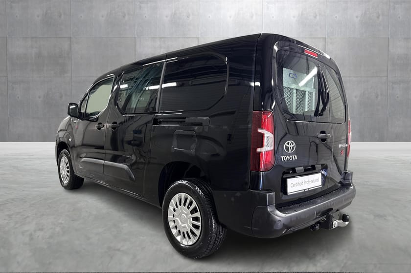 Bilde 2 av Toyota ProAce City Comfort I L2 I 4x4 I Webasto I Som ny!