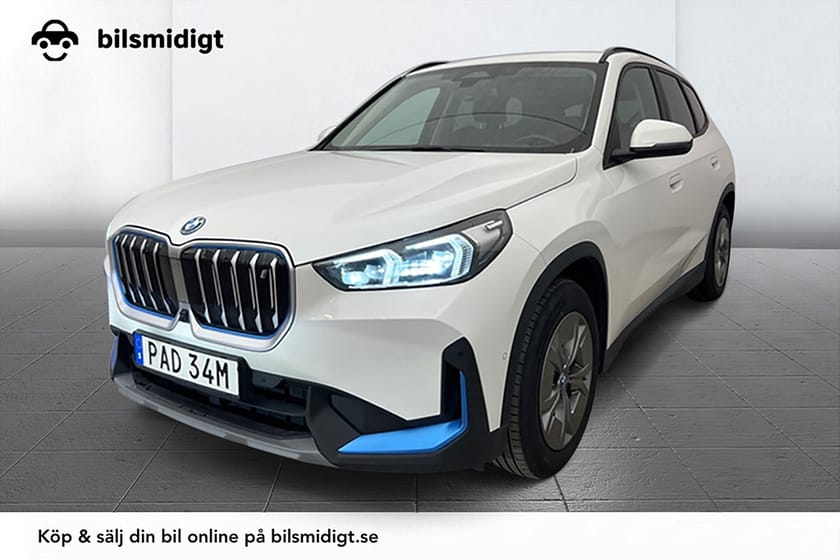 Bild 1 av BMW iX1 xDrive30 Premium Inno Drag 360° Navi AdaptivLED 306hk
