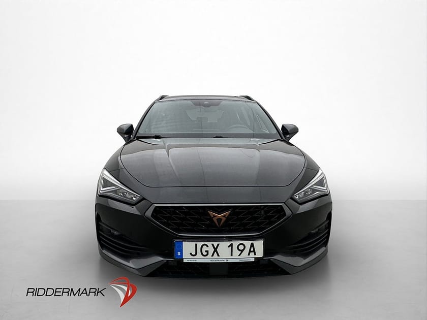 Bild 2 av CUPRA Leon Sportstourer e-Hybrid 245hk Cockpit Kamera Drag