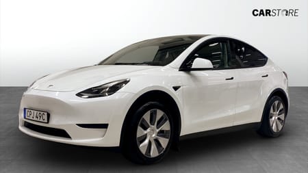 Tesla Model Y Standard Range RWD (299hk) Drag - Navi - Pano