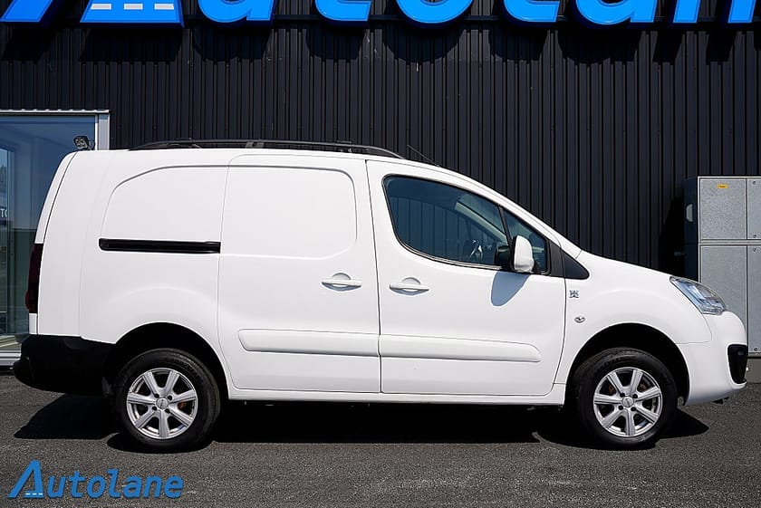 Bild 3 av Peugeot Partner Van Utökad Last 1.6 BlueHDi 4x4, B-Kamera, 99hk