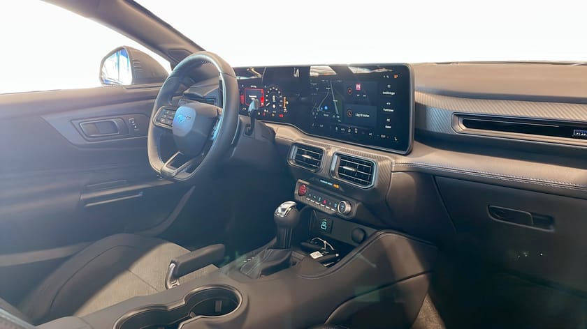 Bild 3 av Ford Mustang Dark Horse SelectShift 453hp DEMO