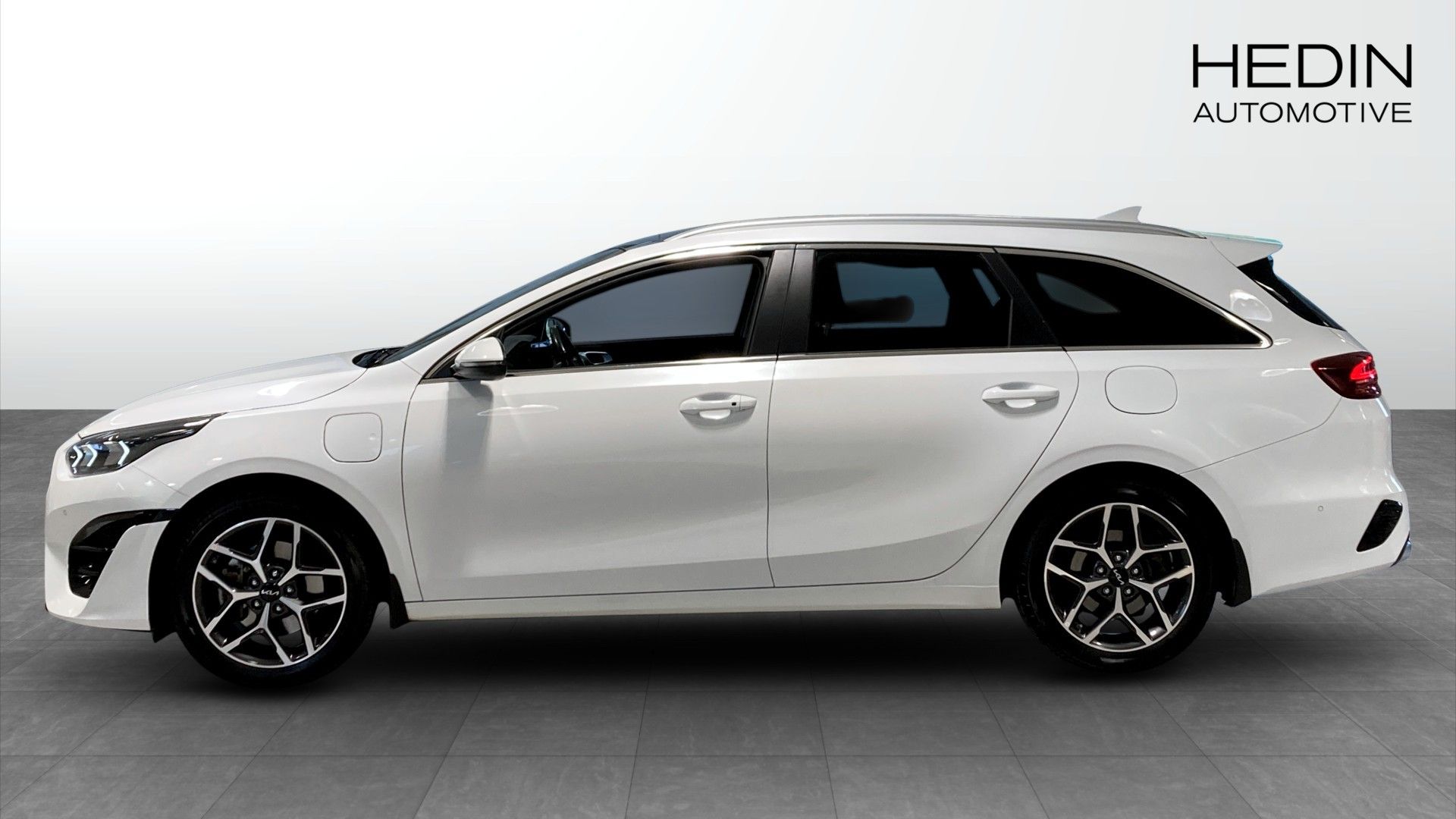 Kia Ceed SW PHEV ADVANCE PLUS 2023, kuva 6/10