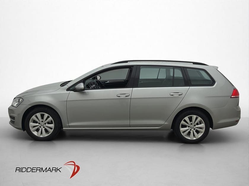 Bild 4 av Volkswagen Golf Sportscombi 110hk Base M/K Värm Dragkrok Kamera  CarPlay