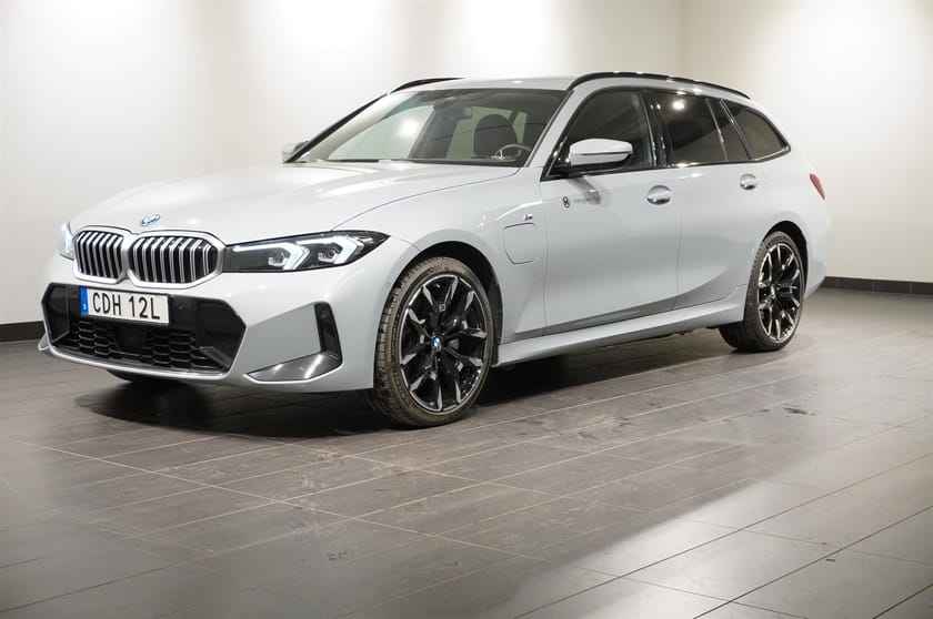 Bild 1 av BMW 330e xDrive Touring M Sport Active Edt. Drag Fartpilot HiFi PA