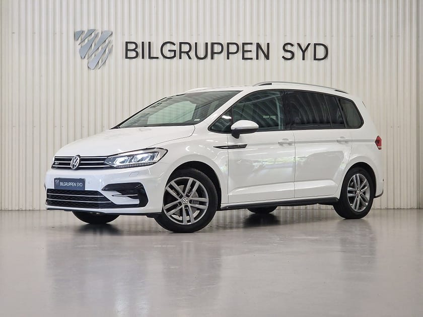 Bild 1 av Volkswagen Touran 7-seater 7-sits 1.4 TSI BMT|R-Line|Dragkrok|CarPlay|Kamera|
