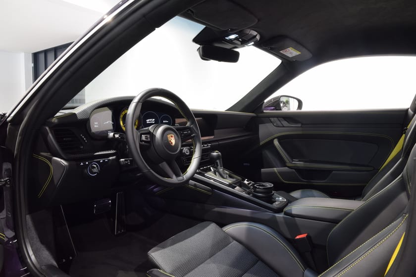 Bild 4 av Porsche 911 GT3 Touring PTS - Viola Metallic