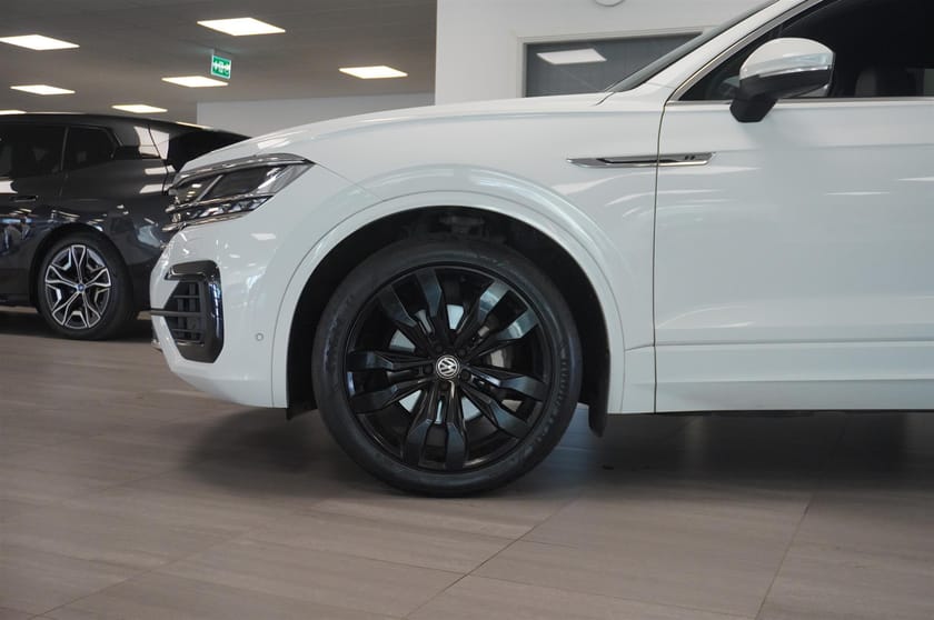 Bild 3 av Volkswagen Touareg 3.0 V6 TDI 4M R-Line Executive Drag Värmare
