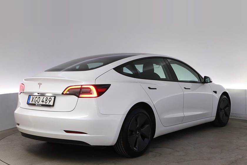 Bild 5 av Tesla Model 3 Standard Range Autopilot Panorama