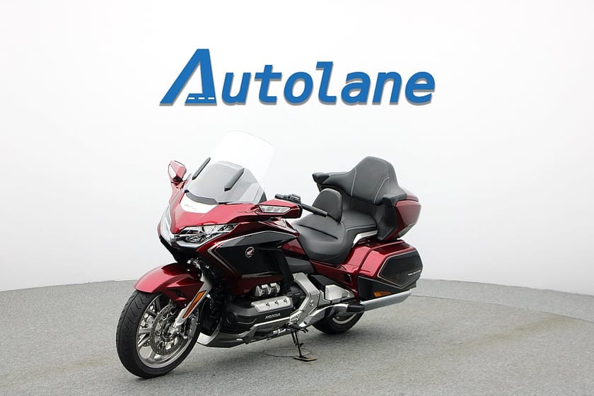 Bild 5 av Honda Powersports GL1800DA Gold Wing DCT *Endast 1502mil!, Rikligt utrustad *Somma