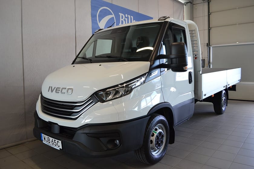Bild 1 av Iveco Daily 35-160 Van EH Flak Chassi 2.3 JTD Hi-Matic 156hk