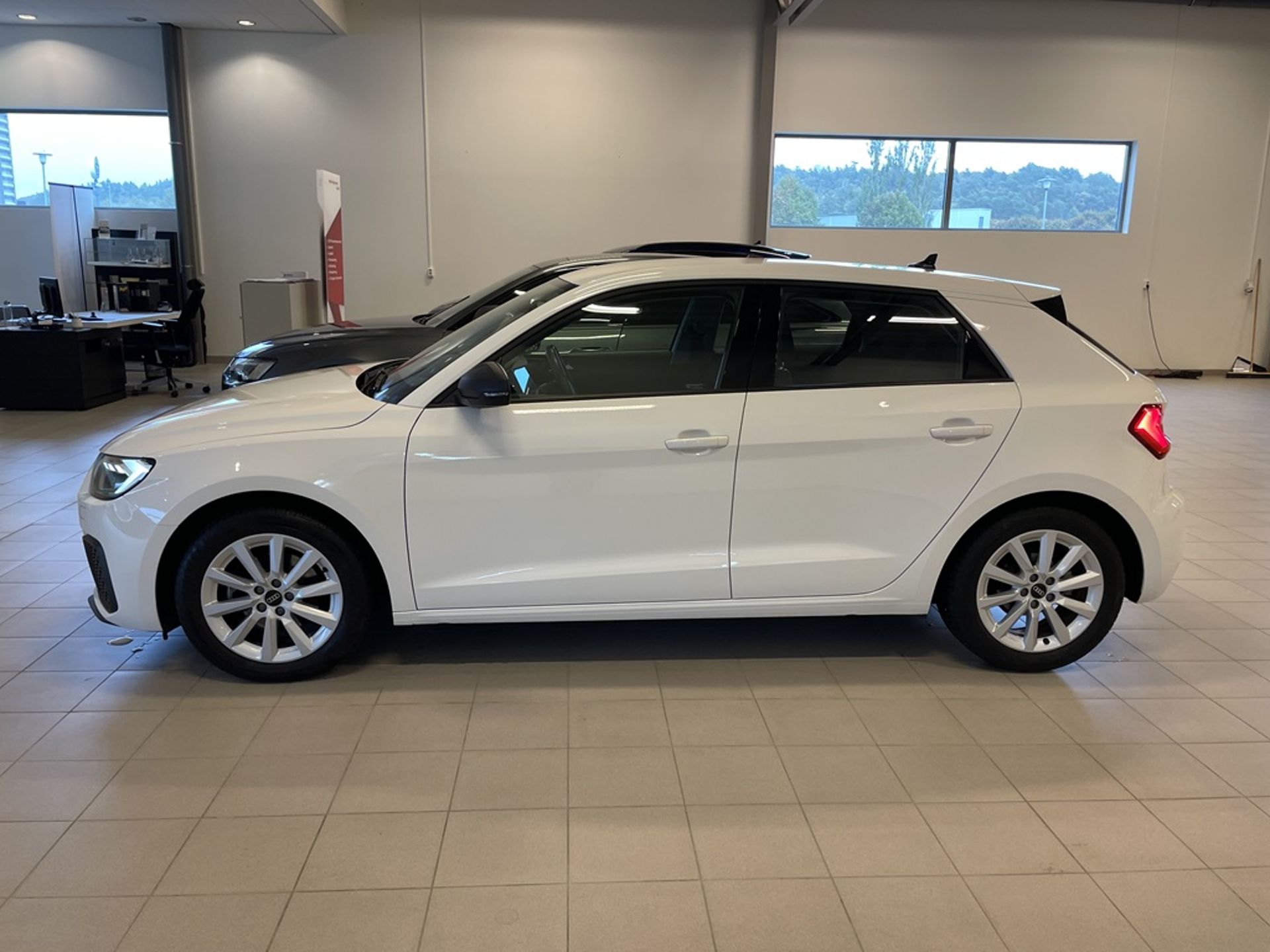 Audi A1 SPORTBACK 1.0 2024, photo 3/7