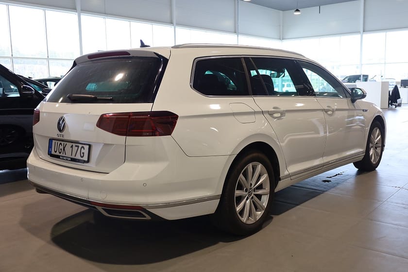 Bild 5 av Volkswagen Passat Sportscombi GTE 218hk Executive / Business / Värmare / Navi