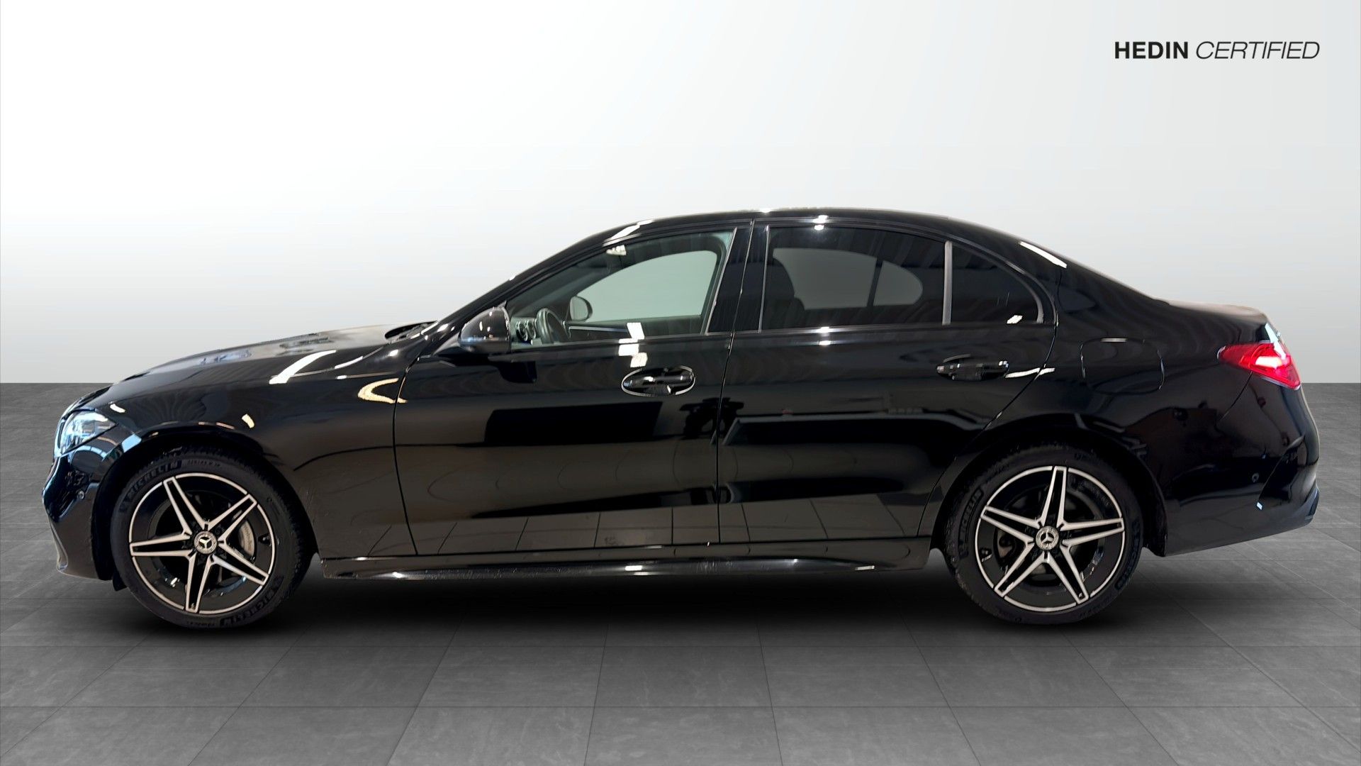 Mercedes-Benz C 300 e 2023, kuva 2/10