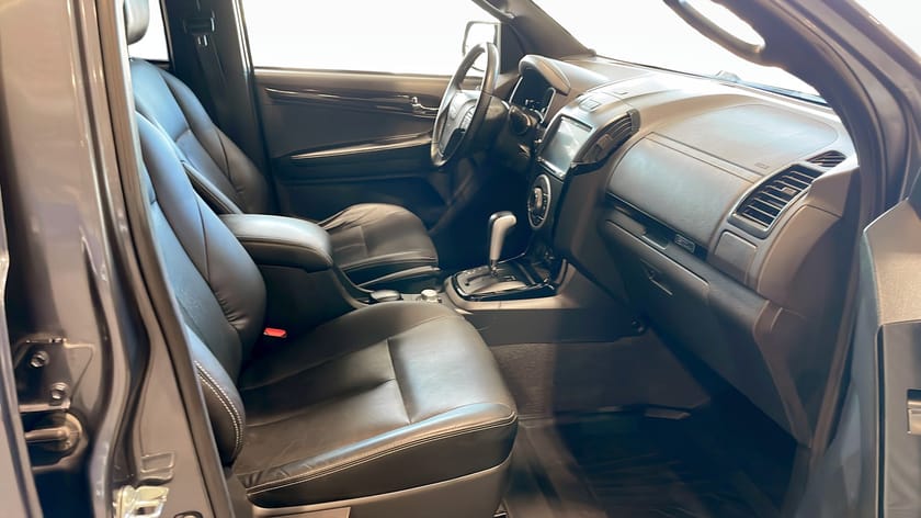 Bild 3 av Isuzu D-Max Crew Cab 1.9 4WD Automatisk 163hk