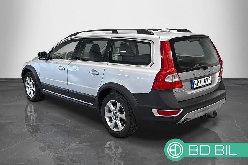 Bild 2 av Volvo XC70 D5 AWD SUMMUM DRAGKROK SKINN VÄRMARE