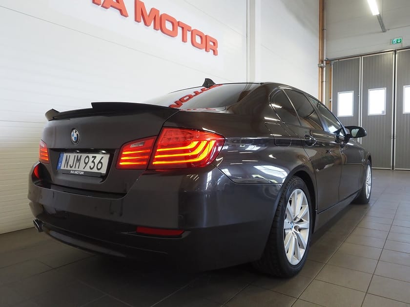 Bild 5 av BMW 530d xDrive Sedan 530 Navi Taklucka H/K D-Värm Drag Skinn