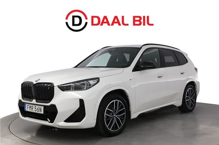 BMW iX1 xDrive30 64,7 kWh 306HK M-SPORT DRAG P-VÄRM HUD 3D-VIEW