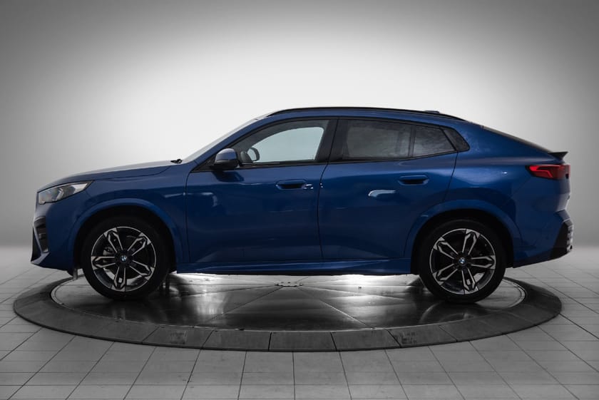 Bilde 2 av BMW iX2 xDrive30 Fully Charged Premium E.(K)