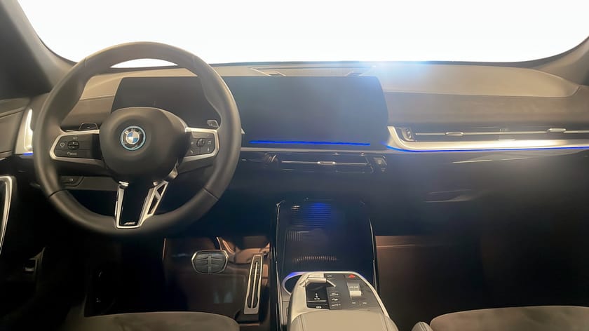 Bild 4 av BMW X1 xDrive25e M Sport Active Tonade Rattvärme Drag