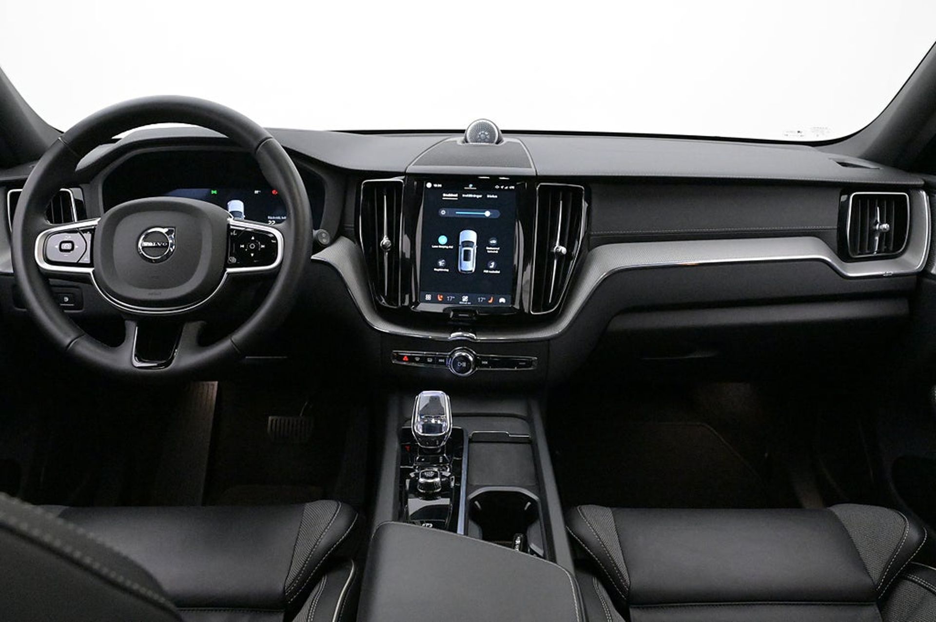 Volvo XC60 2025, photo 6/27
