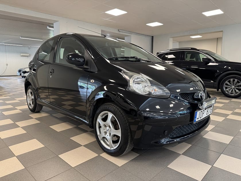 Bild 4 av Toyota Aygo 5-dörrar 1.0 VVT-i Automat B-kamera Värmare