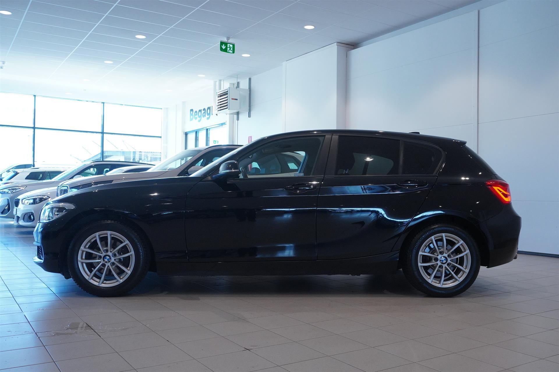 BMW 118i Advantage 2018, bild 3/10