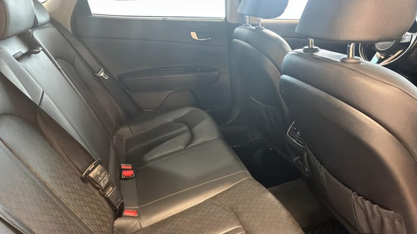 Bild 5 av Kia Optima Sport Wagon Plug-in Hybrid Helläder/Harman-Kardon/Pano