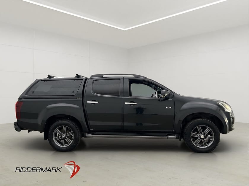 Bild 2 av Isuzu D-Max Crew Cab 1.9 4WD Värmare Drag B-Kamera Kåpa Skinn Moms