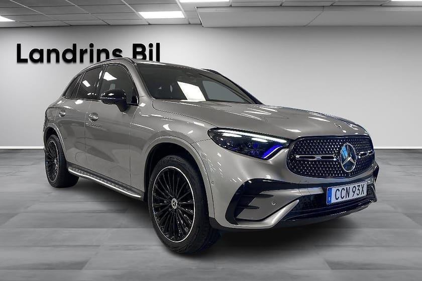 Bild 3 av Mercedes-Benz GLC 300 e 4MATIC / Pano / Drag