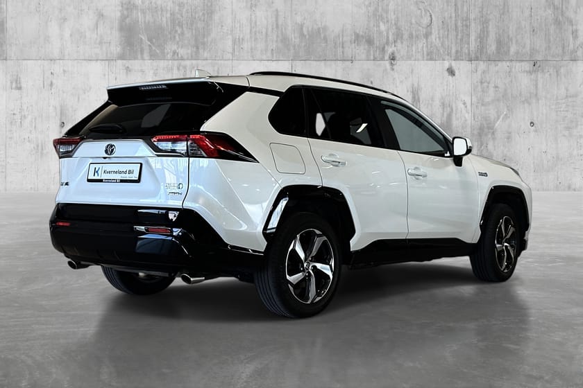 Bilde 4 av Toyota RAV4 Plug-in Hybrid Active Tech | OPPV.RATT,NAVI,DELSKINN,KAMERA++