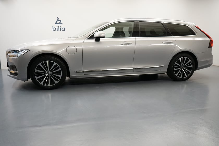 Bild 2 av Volvo V90 Recharge T6 Core Bright, Dragkrok, Navigation, Parkeringskamera bak