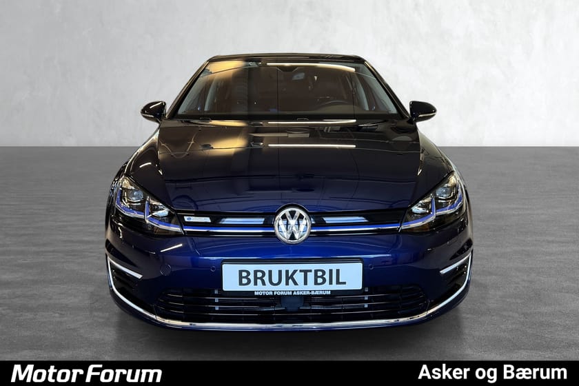 Bilde 2 av Volkswagen e-Golf EXCLUSIVE | SKINN | ACTIVE INFO | KEYLESS | DYNAUDIO