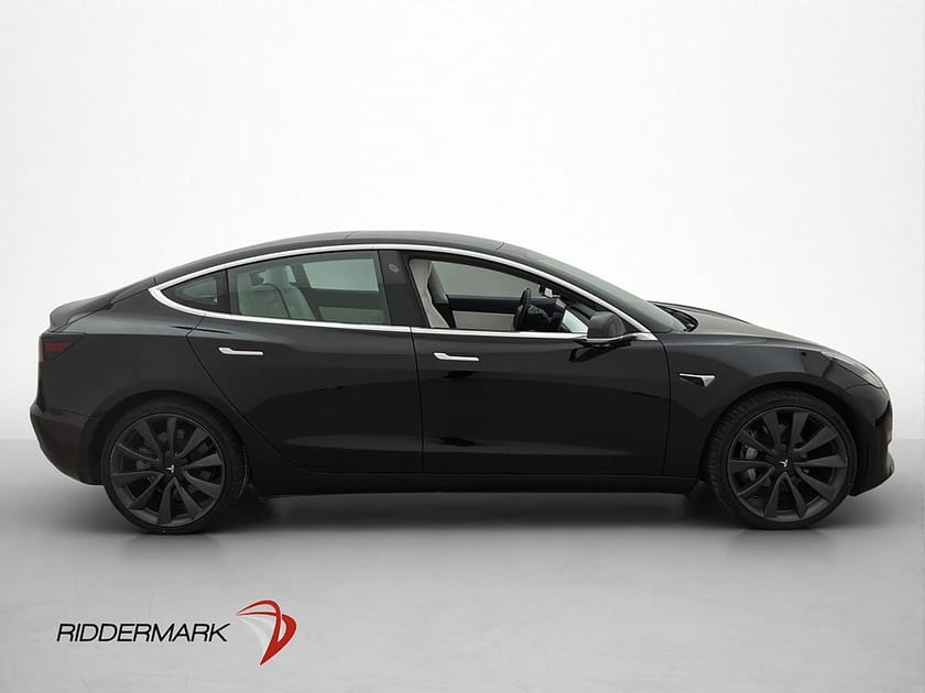 Bild 5 av Tesla Model 3 Long Range AWD Dragkrok Ljus interiör Sv.Såld