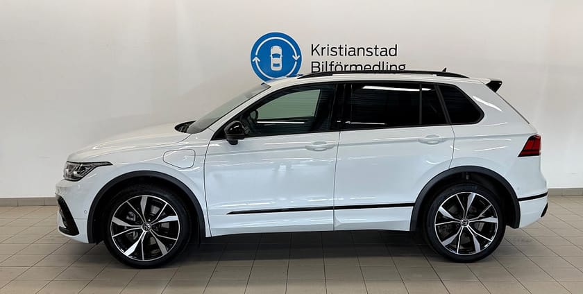 Bild 3 av Volkswagen Tiguan eHybrid 1.4 TSI Aut R-Line IQ Light, Panorama, Dragkrok