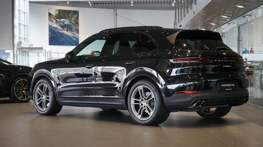 Bild 2 av Porsche Cayenne E-Hybrid 