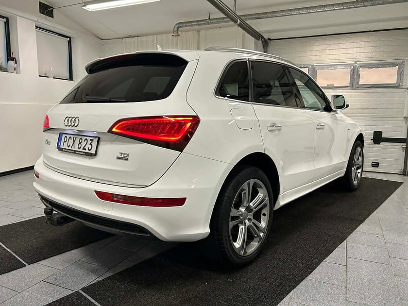 Bild 2 av Audi Q5 2.0 TDI DPF quattro S Tronic 190 hk S Line Drag
