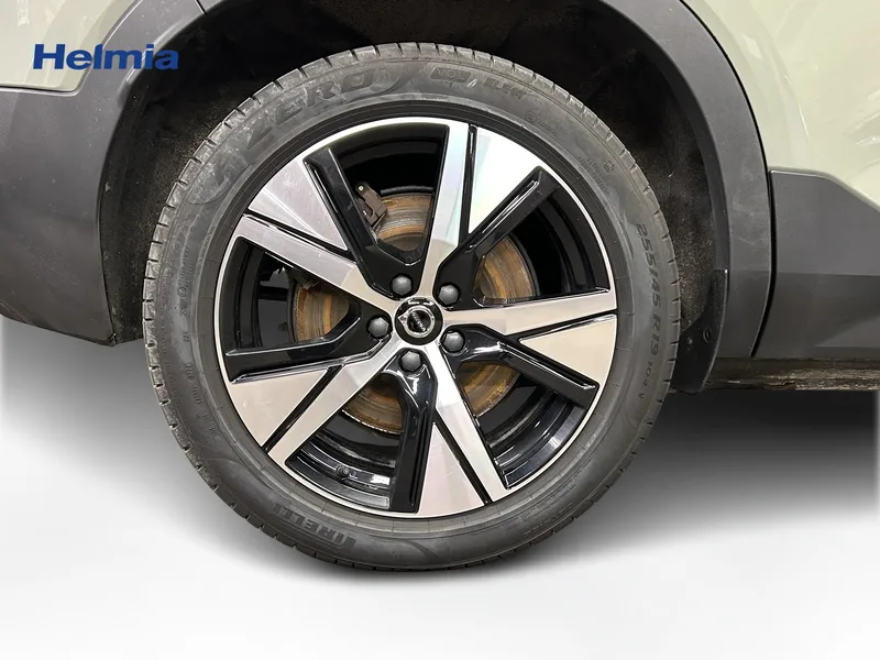 Bild 11 av 11 – Volvo XC40 Recharge P8 AWD Pure Electric Standard