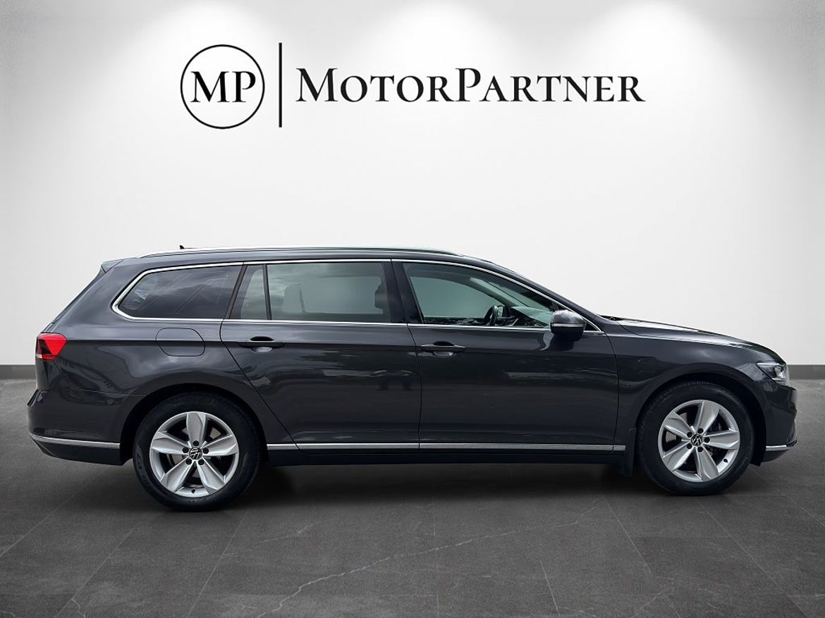 Volkswagen Passat Sportscombi, bild 8 av 17