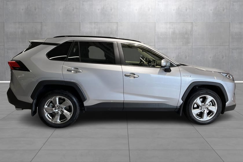 Bilde 4 av Toyota RAV4 Hybrid AWD-i 2.5 Executive AWD Hybrid, Rentekamp. 6,25% med 35% EK