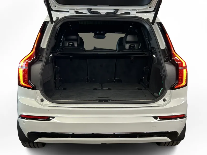 Bild 12 av 14 – Volvo XC90 T8 Ultra Black Edition